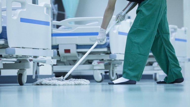 مطلوب عامل خدمات لدى جمعية العودة الصحية والمجتمعية بغزة