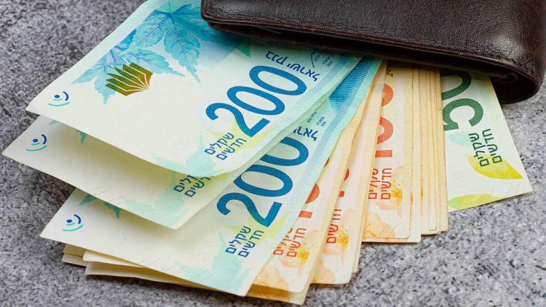 كود 1250 شيكل.. أرقام التواصل وروابط التسجيل للمساعدات المالية في غزة