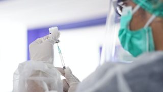 جمعية العودة الصحية تفتح باب التسجيل لوظيفة فني تخدير بقطاع غزة