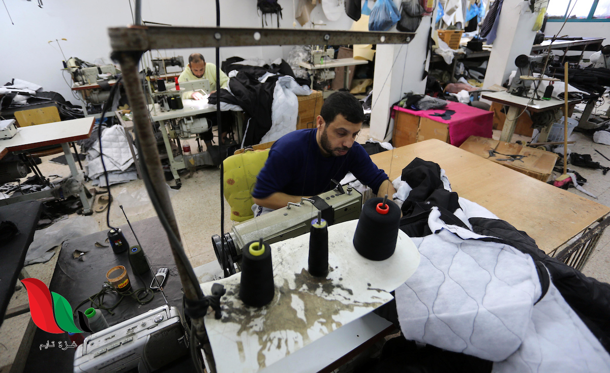 معرض للخياطة يعلن حاجته لتوظيف مصمم أزياء وخياط محترف في غزة