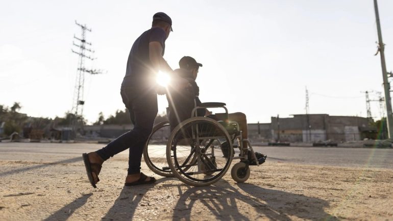 جمعية جسور الأمل تطلق حملة شاملة لحصر بيانات ذوي الإعاقة في غزة