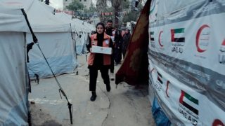 بدء استقبال طلبات الاستفادة من "الفارس الشهم" لتأمين خيام للنازحين في غزة