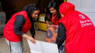 رابط تسجيل مساعدات نقدية وعينية من إنقاذ الطفل للأسر في غزة