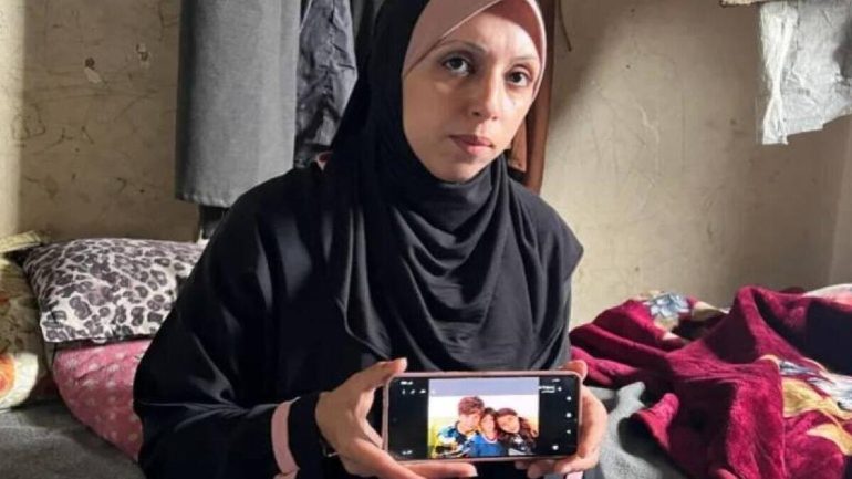 أم من غزة تشكو انتزاع السلطات الفرنسية أطفالها