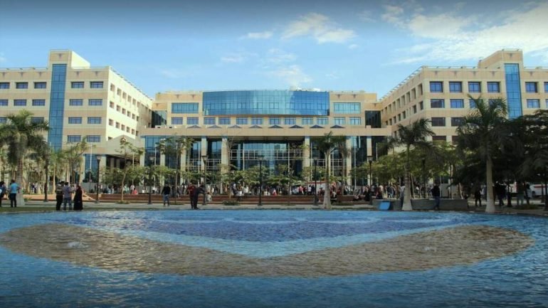 مصاريف جامعة 6 أكتوبر 2026-2027: كليات الطب والهندسة والتمرس