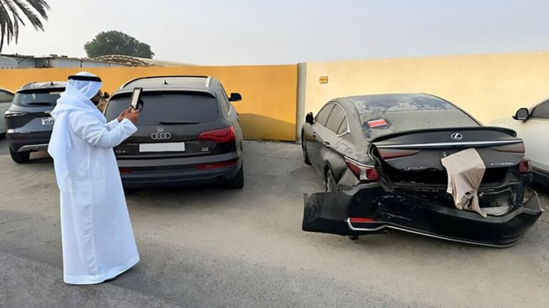 خطوات إسقاط المركبات المهملة والتالفة مجاناً عبر منصة أبشر