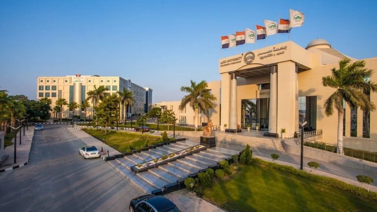 دليل مصاريف جامعة مصر للعلوم والتكنولوجيا (MUST) لجميع الكليات