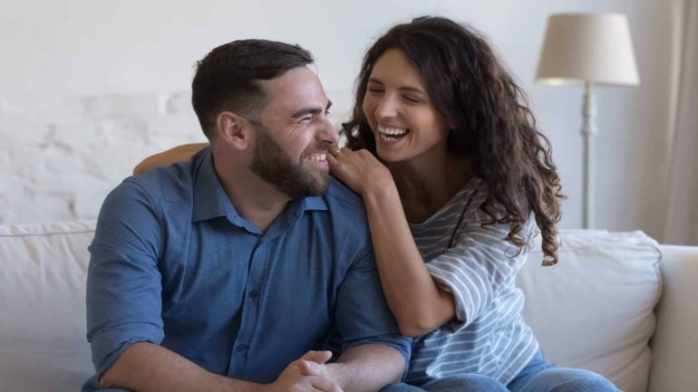كلمات يحب الرجل سماعها في الفراش عالم حواء