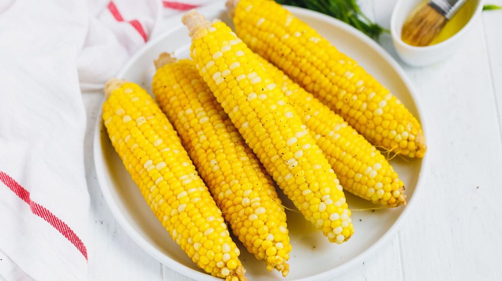 easy boiled corn on the cob recip1 - غزة تايم - Gaza Time